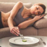 運動だけ？　食事だけ？　偏ったダイエットはNG